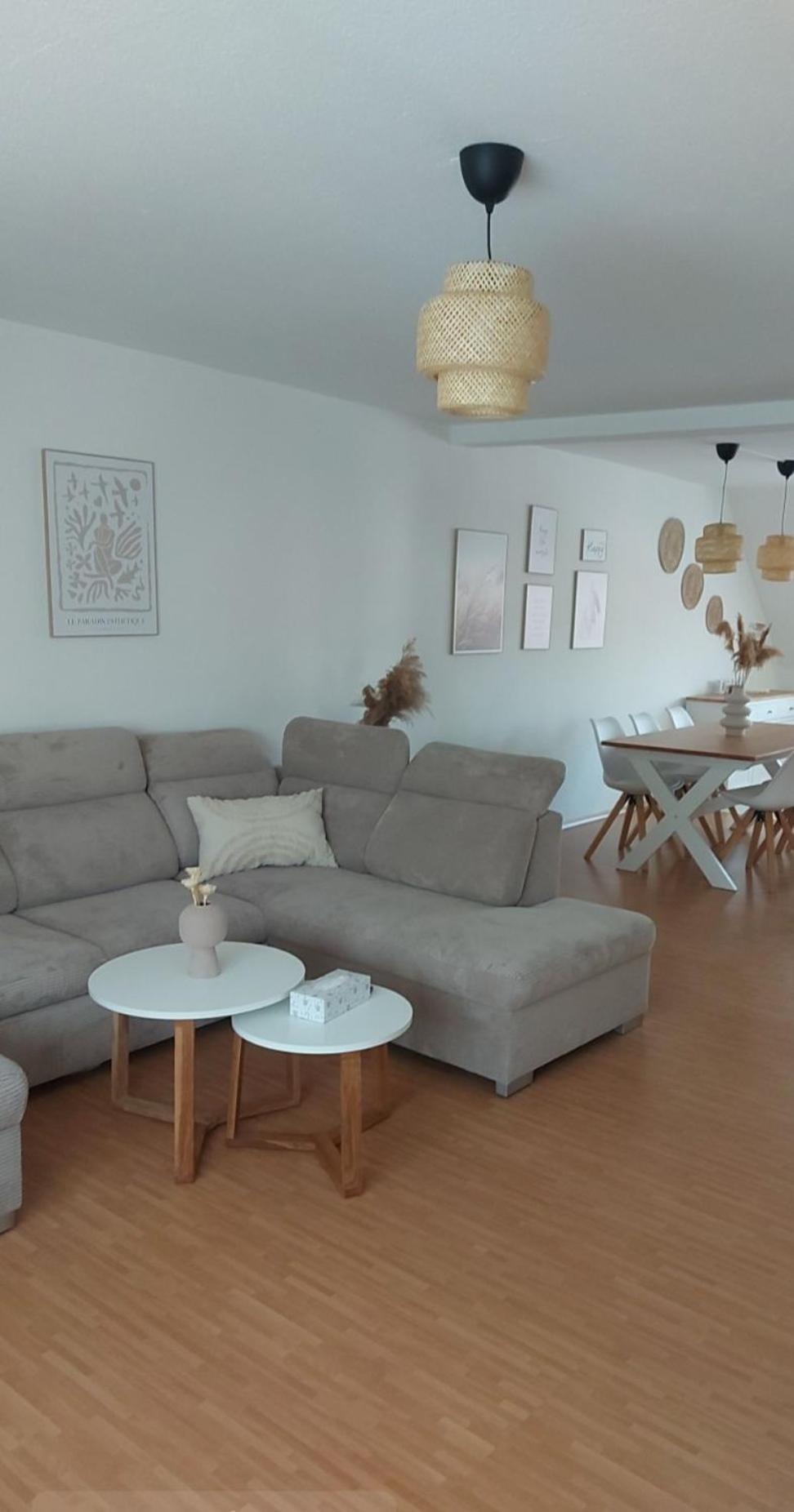 Stilvolle Ferienwohnung Free Parking, Space, Wlan Niestetal Exterior foto